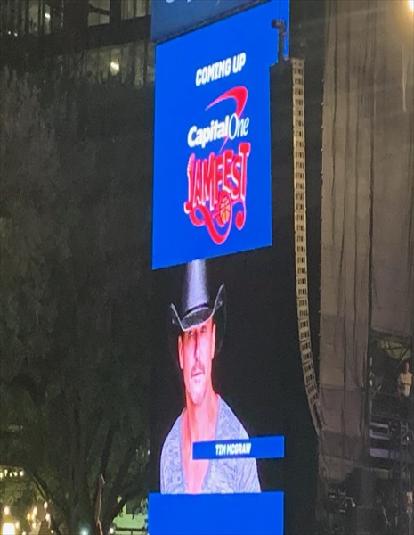 21_Capital One concert also included head liner Tim McGraw